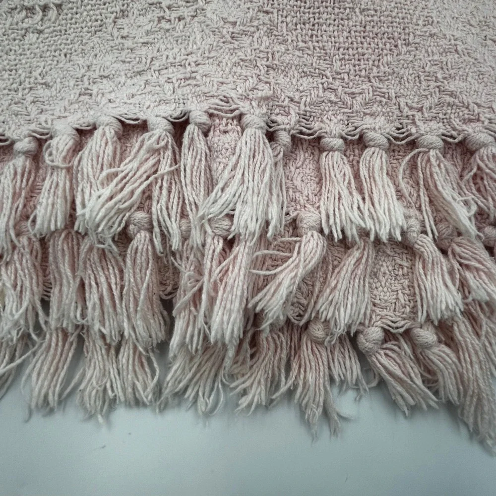 Throw Blanket Pink Heart Pattern Tassel Fringe EUC 52